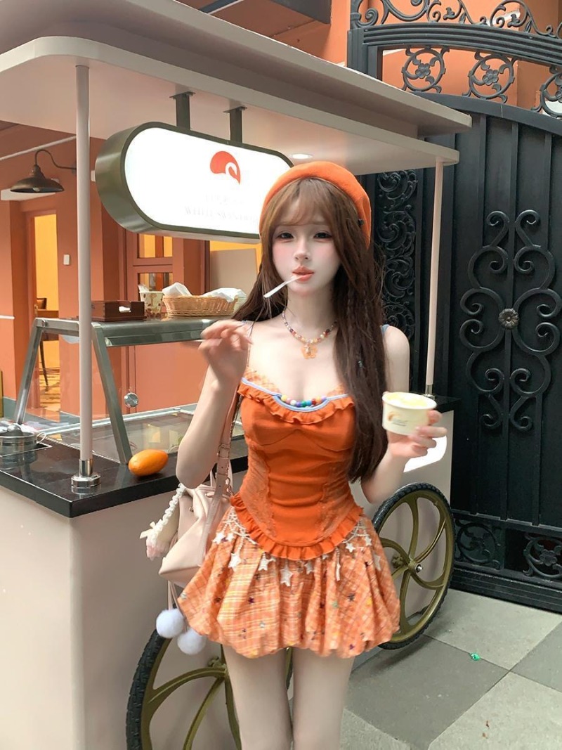 Novo Conjunto de Verão Laranja - Summer Clothing Model avaliação e preço